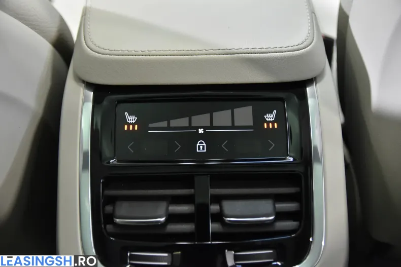 Volvo XC90 din 2023 cu 74.239 km - oferta VOL208442 - foto 23