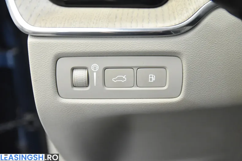 Volvo XC60 din 2021 cu 79.753 km - oferta VOL208449 - foto 15