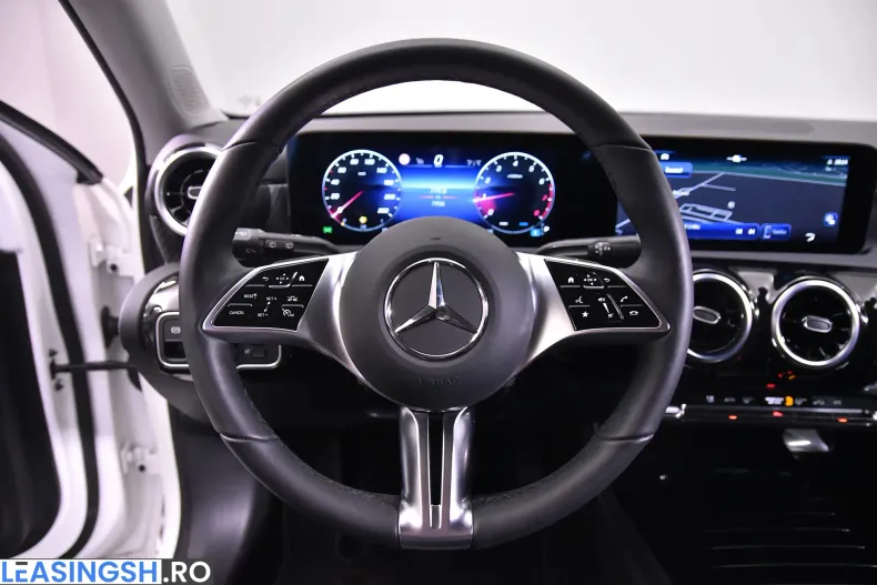 Mercedes-Benz A 180 (Clasa A) din 2024 cu 7.956 km - oferta MER208458 - foto 17