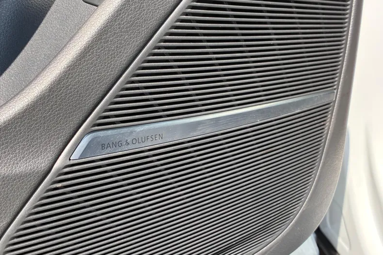 Audi Q8 din 2022 cu 148.840 km - oferta AUD208471 - foto 19