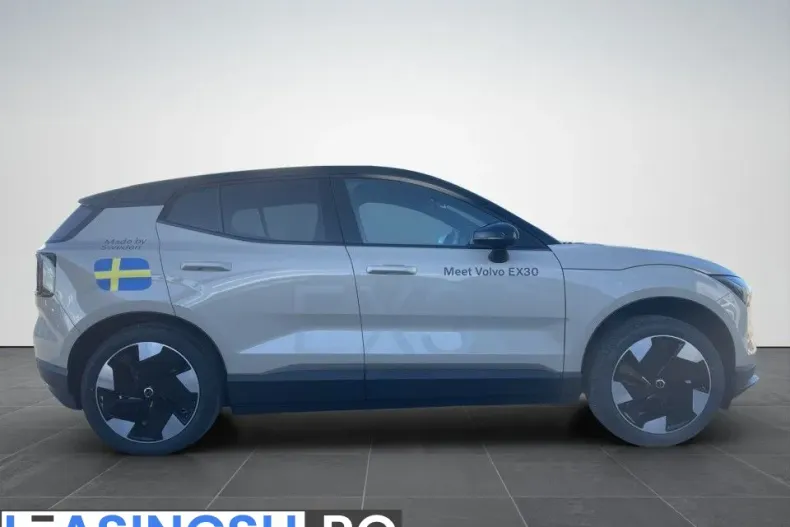 Volvo EX30 din 2025 cu 1 km - oferta VOL208473 - foto 6