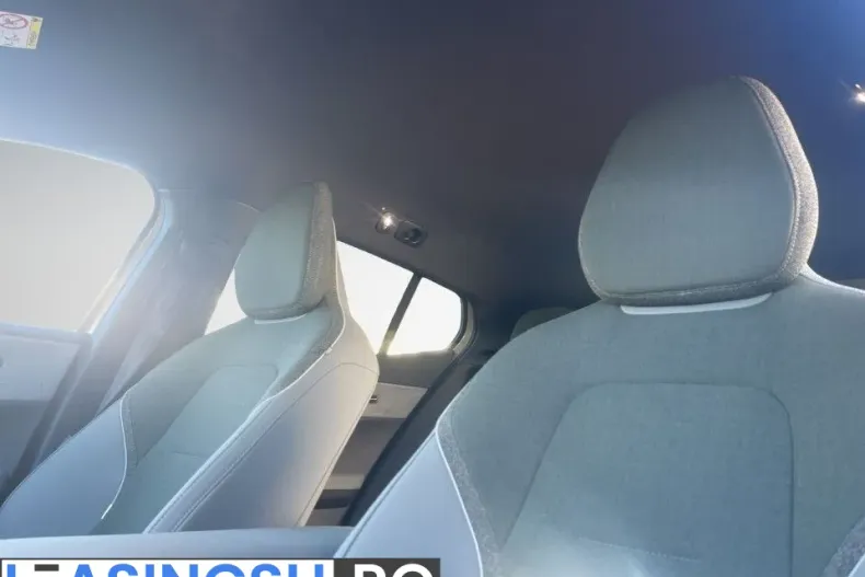 Volvo EX30 din 2025 cu 1 km - oferta VOL208473 - foto 11