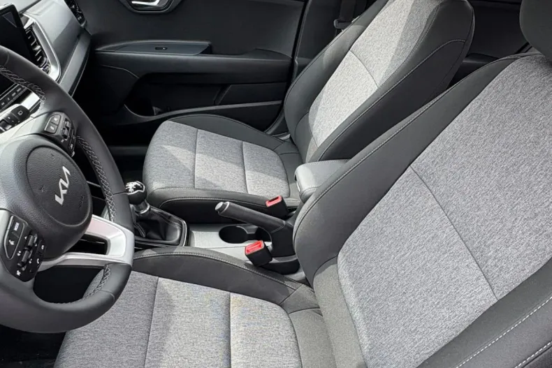 Kia Stonic din 2025 cu 60 km - oferta KIA208474 - foto 9