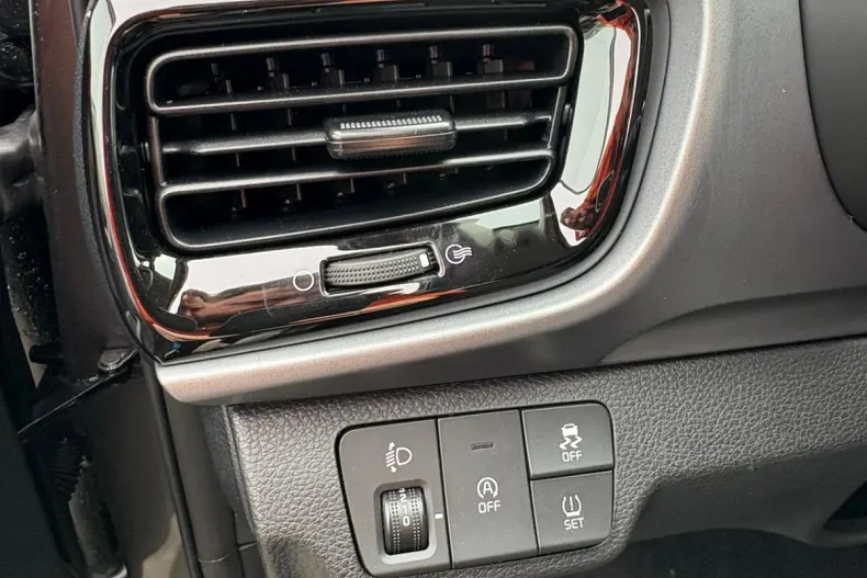 Kia Stonic din 2025 cu 60 km - oferta KIA208474 - foto 15