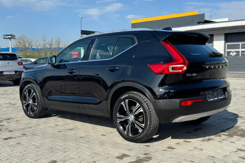Volvo XC40 din 2021 cu 144.660 km - oferta VOL208479 - foto 4