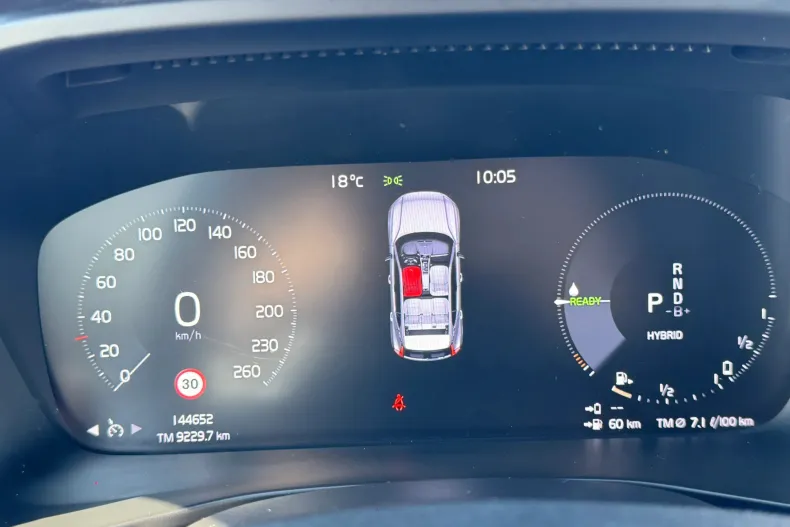 Volvo XC40 din 2021 cu 144.660 km - oferta VOL208479 - foto 9