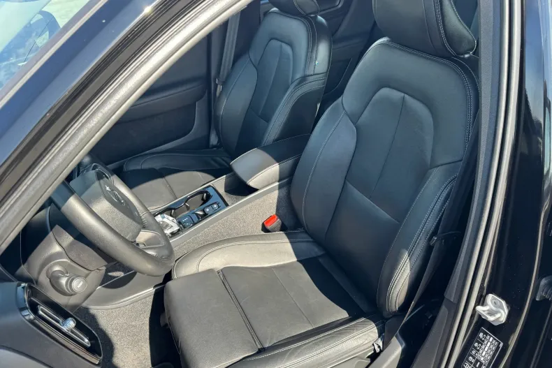 Volvo XC40 din 2021 cu 144.660 km - oferta VOL208479 - foto 17