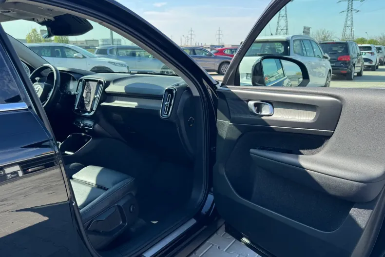 Volvo XC40 din 2021 cu 144.660 km - oferta VOL208479 - foto 24