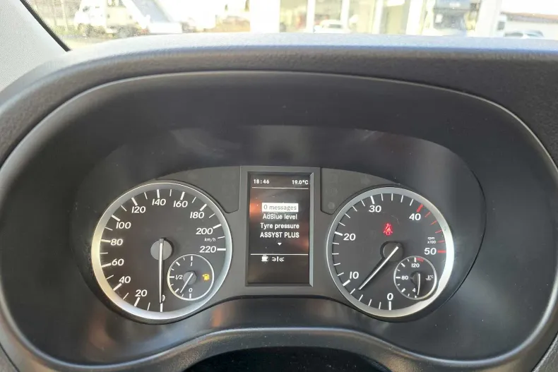 Mercedes-Benz Vito din 2019 cu 165.022 km - oferta MER208483 - foto 12