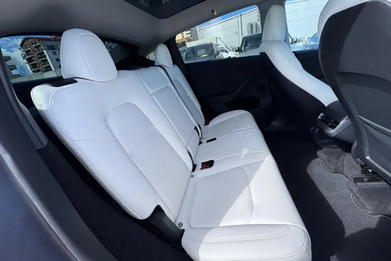 Tesla Model Y din 2023 cu 41.906 km - oferta TES208484 - foto 20