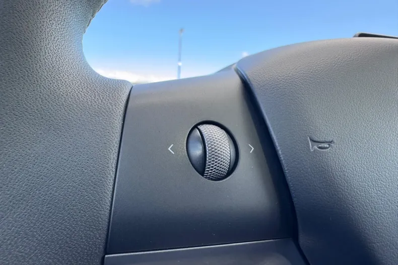 Tesla Model Y din 2023 cu 41.906 km - oferta TES208484 - foto 25