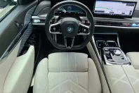 BMW M7 (Seria 7) din 2023 cu 105.617 km - oferta BMW208489 - foto 9