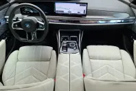 BMW M7 (Seria 7) din 2023 cu 105.617 km - oferta BMW208489 - foto 15