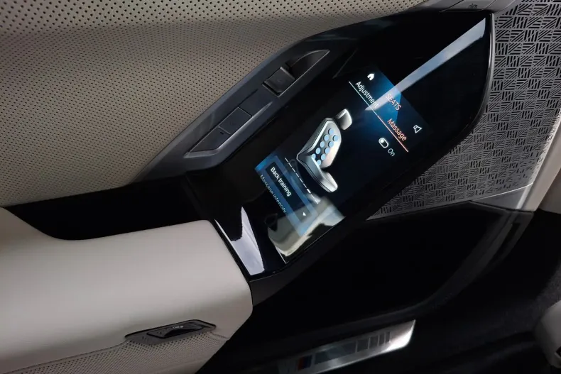 BMW M7 (Seria 7) din 2023 cu 105.617 km - oferta BMW208489 - foto 21