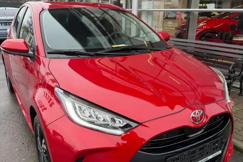 Toyota Yaris din 2025 cu 2.000 km - oferta TOY208491 - foto 3