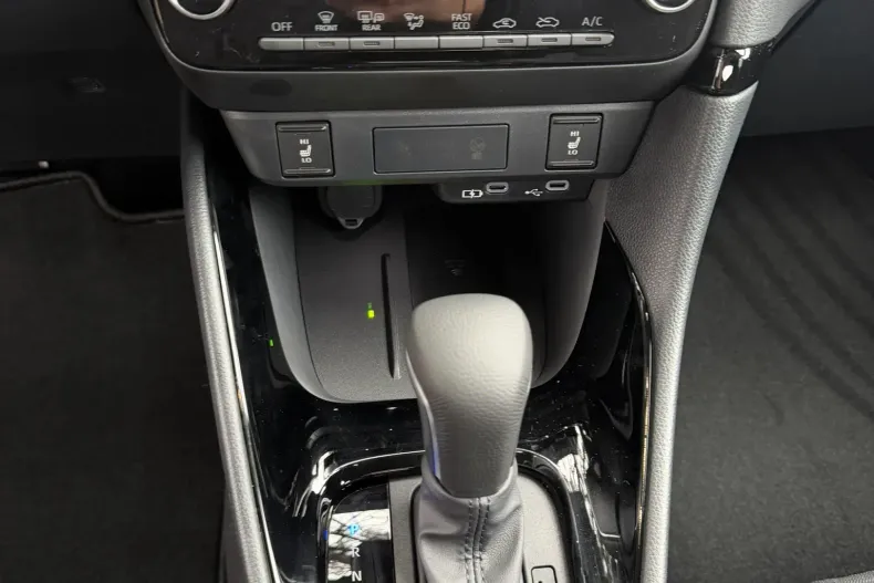 Toyota Yaris din 2025 cu 2.000 km - oferta TOY208491 - foto 12
