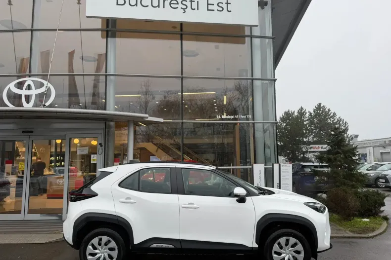 Toyota Yaris Cross din 2025 cu 1.700 km - oferta TOY208493 - foto 1