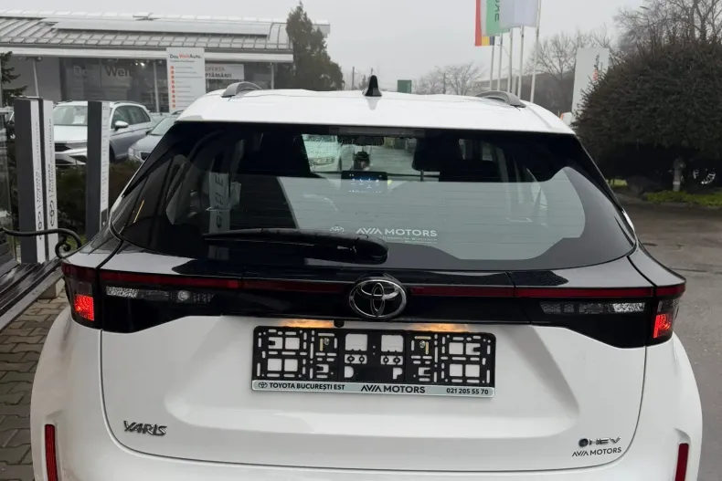 Toyota Yaris Cross din 2025 cu 1.700 km - oferta TOY208493 - foto 5