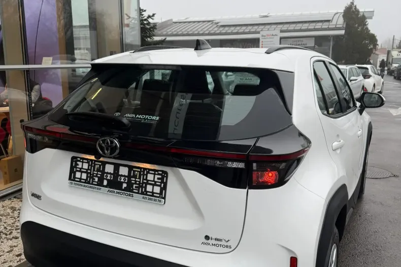 Toyota Yaris Cross din 2025 cu 1.700 km - oferta TOY208493 - foto 8