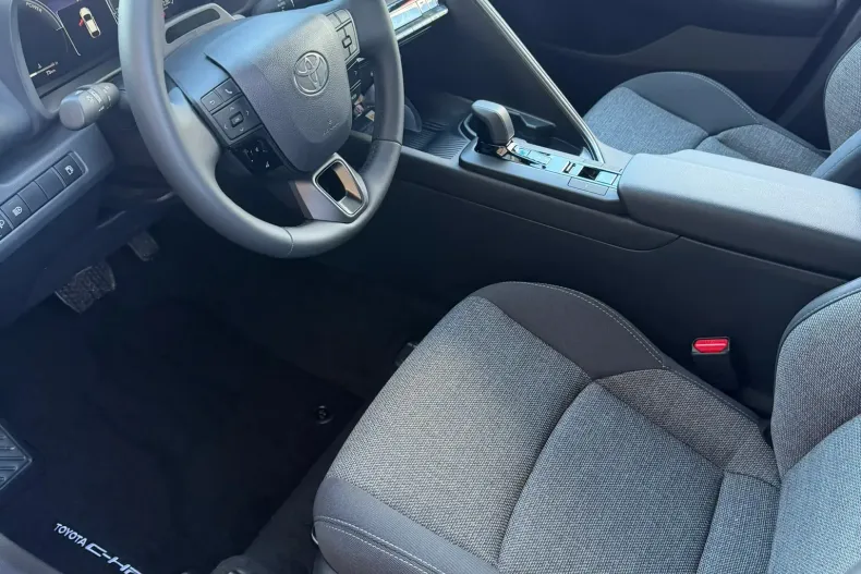 Toyota C-HR din 2025 cu 2.300 km - oferta TOY208494 - foto 8