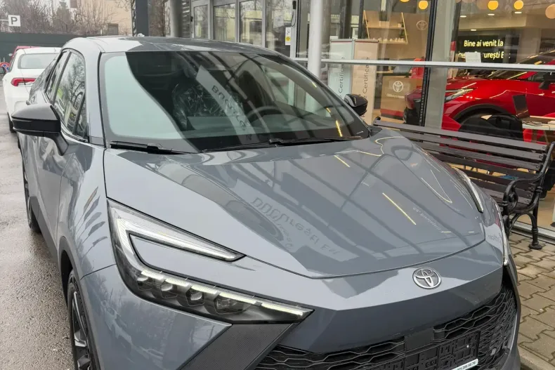 Toyota C-HR din 2025 cu 2.500 km - oferta TOY208495 - foto 3