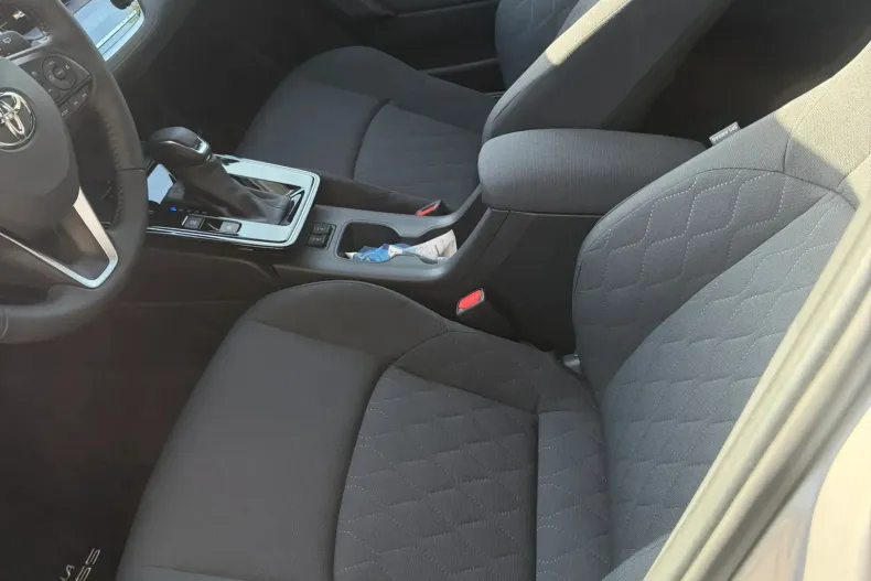 Toyota Corolla Cross din 2025 cu 5 km - oferta TOY208498 - foto 10
