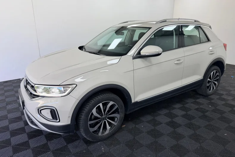 Volkswagen T-Roc din 2023 cu 157.000 km - oferta VOL208502 - foto 3
