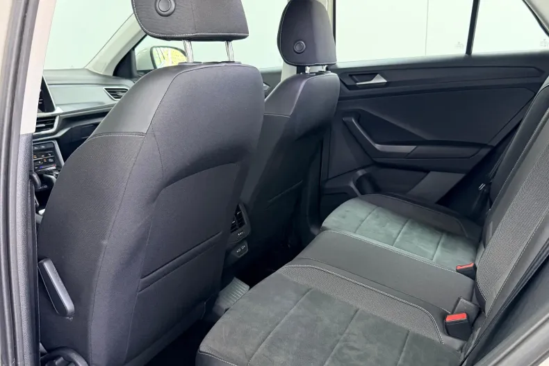 Volkswagen T-Roc din 2023 cu 157.000 km - oferta VOL208502 - foto 27
