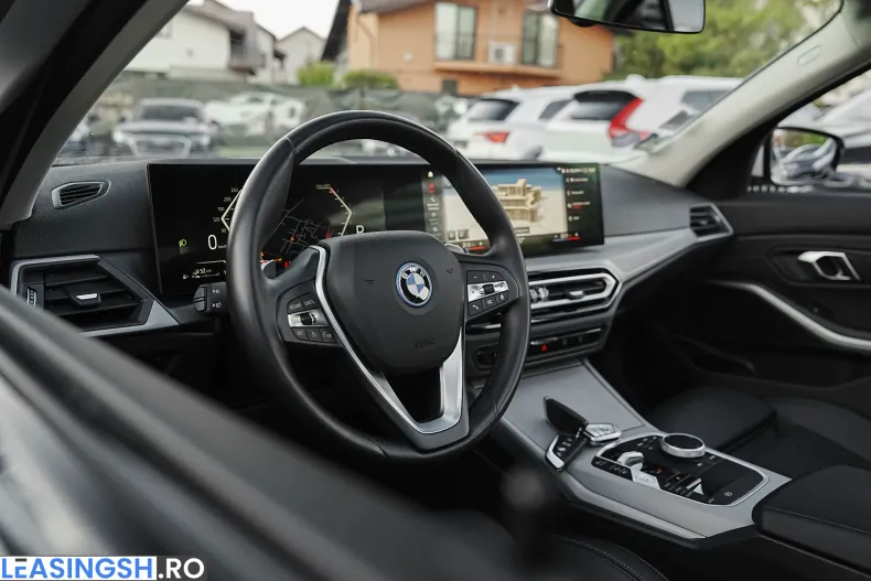 BMW 320e (Seria 3) din 2023 cu 70.650 km - oferta BMW208512 - foto 17