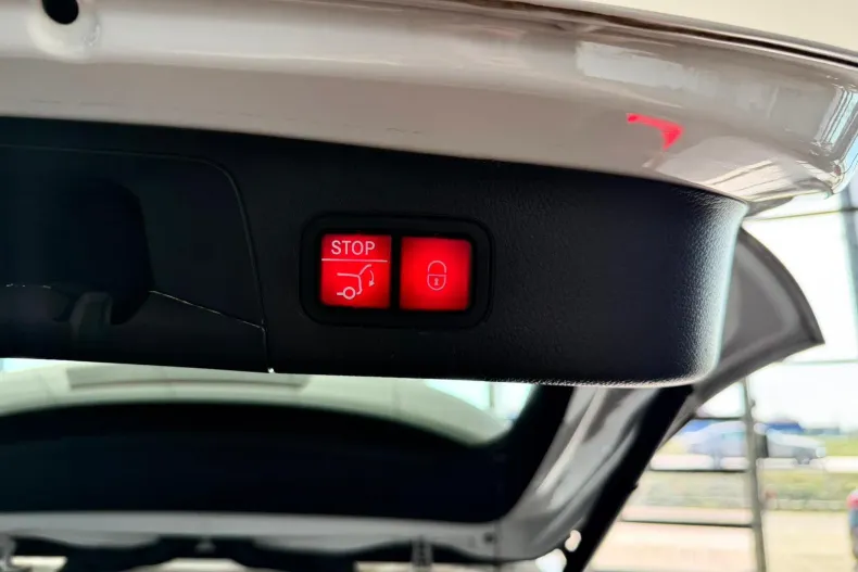 Mercedes-Benz EQA din 2021 cu 94.882 km - oferta MER208529 - foto 9