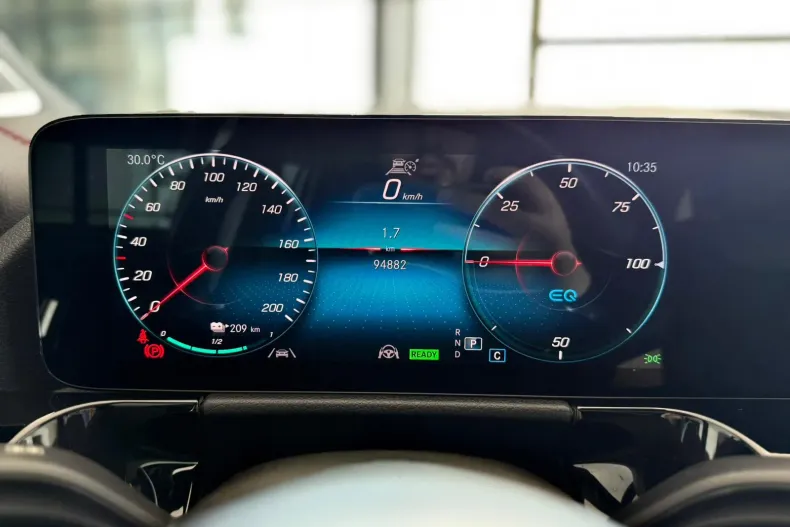 Mercedes-Benz EQA din 2021 cu 94.882 km - oferta MER208529 - foto 25