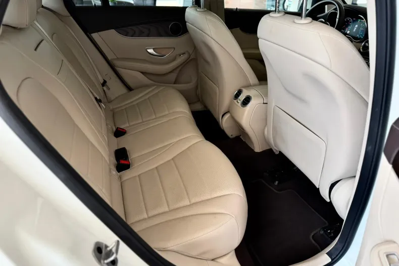 Mercedes-Benz GLC din 2021 cu 122.772 km - oferta MER208530 - foto 12