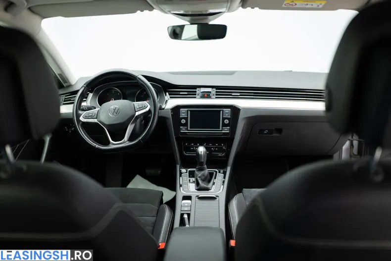 Volkswagen Passat din 2020 cu 65.382 km - oferta VOL208541 - foto 12