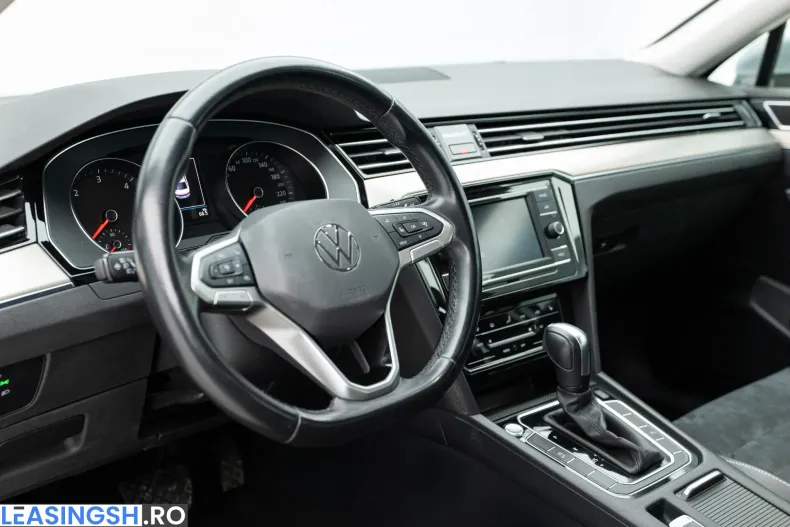 Volkswagen Passat din 2020 cu 65.382 km - oferta VOL208541 - foto 13