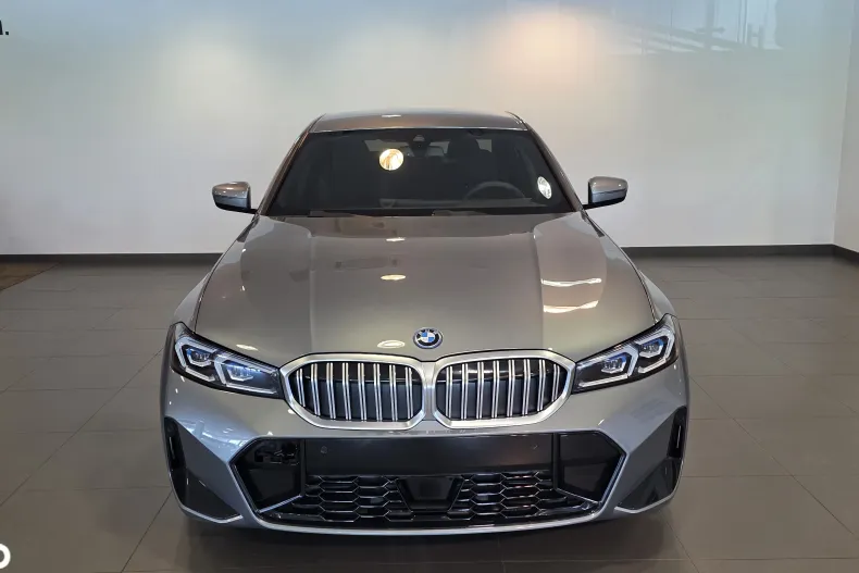 BMW 330e (Seria 3) din 2025 cu 1 km - oferta BMW208561 - foto 2