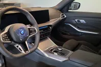 BMW 330e (Seria 3) din 2025 cu 1 km - oferta BMW208561 - foto 7