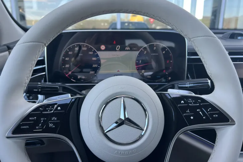 Mercedes-Benz E din 2026 cu 10 km - oferta MER208568 - foto 10
