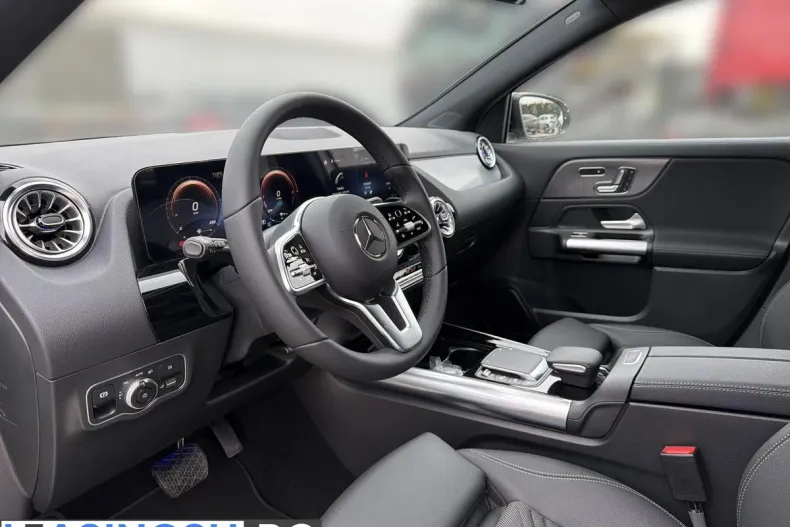 Mercedes-Benz GLA din 2023 cu 10 km - oferta MER208571 - foto 9