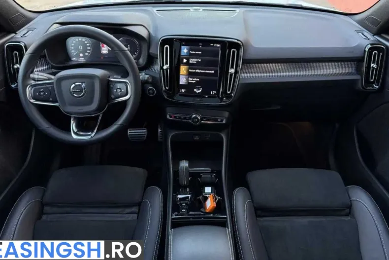 Volvo XC40 din 2021 cu 109.000 km - oferta VOL208574 - foto 20