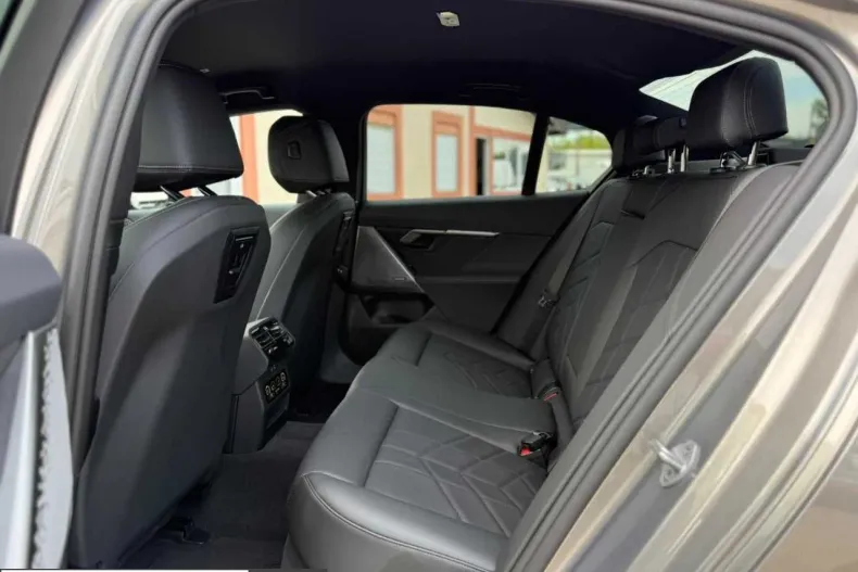 BMW 530 (Seria 5) din 2025 cu 25.000 km - oferta BMW208577 - foto 18