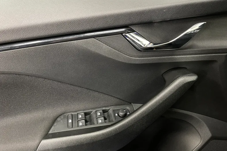 Skoda Scala din 2021 cu 74.905 km - oferta SKO208589 - foto 22
