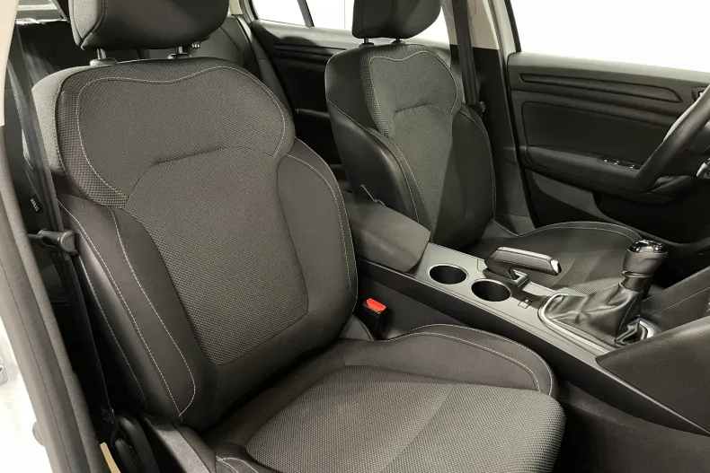 Renault Megane din 2023 cu 45.094 km - oferta REN208591 - foto 9