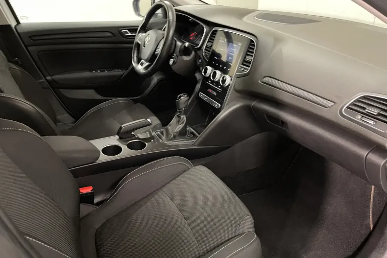 Renault Megane din 2023 cu 45.094 km - oferta REN208591 - foto 10