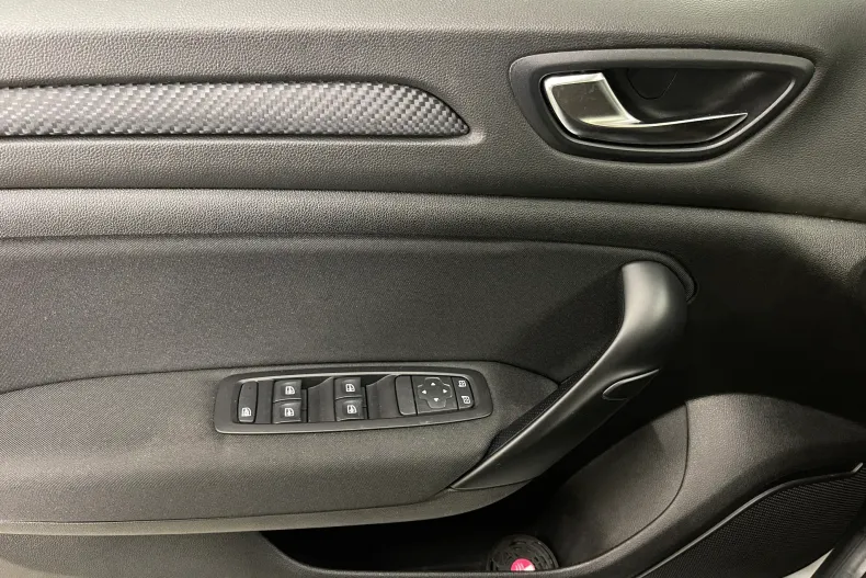 Renault Megane din 2023 cu 45.094 km - oferta REN208591 - foto 19