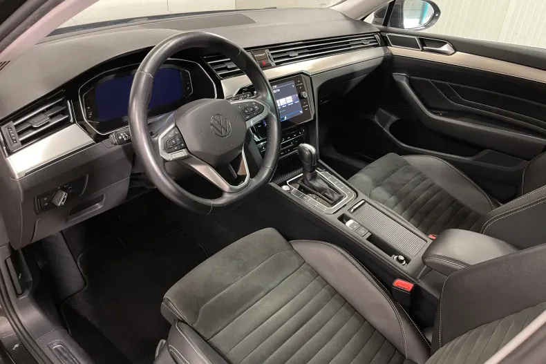 Volkswagen Passat din 2021 cu 151.619 km - oferta VOL208592 - foto 5