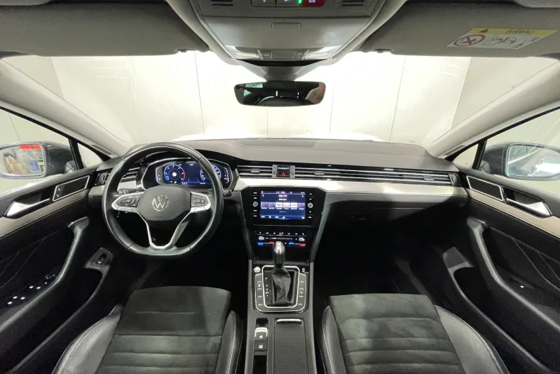 Volkswagen Passat din 2021 cu 151.619 km - oferta VOL208592 - foto 7
