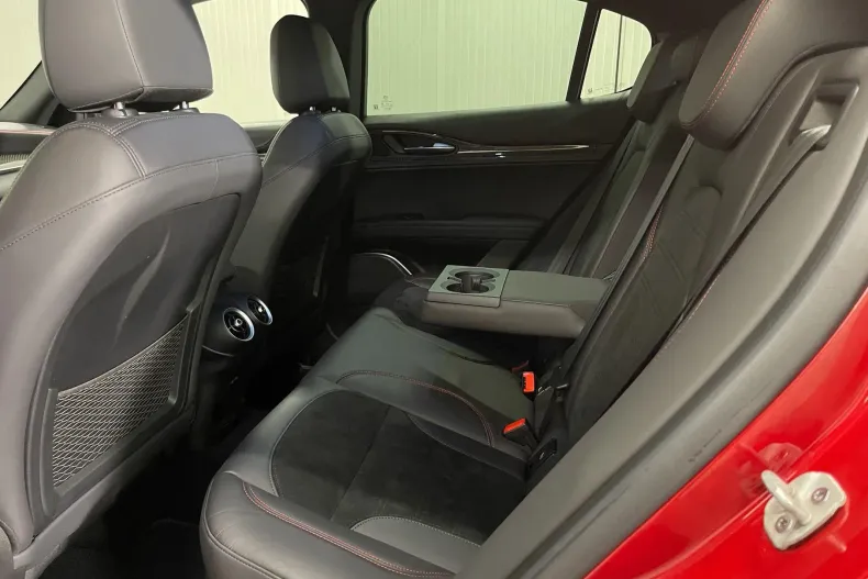 Alfa Romeo Stelvio din 2021 cu 69.510 km - oferta ALF208599 - foto 12