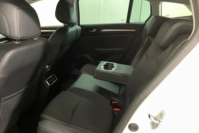 Renault Megane din 2021 cu 83.908 km - oferta REN208601 - foto 12