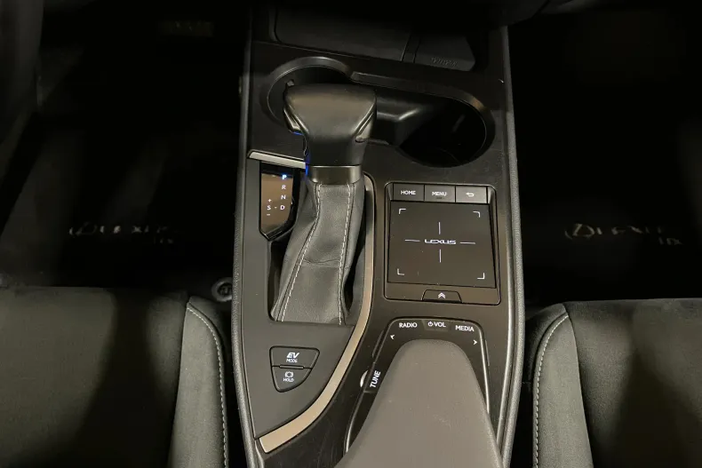 Lexus UX din 2020 cu 57.874 km - oferta LEX208608 - foto 19