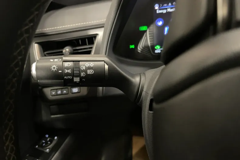 Lexus UX din 2020 cu 57.874 km - oferta LEX208608 - foto 22